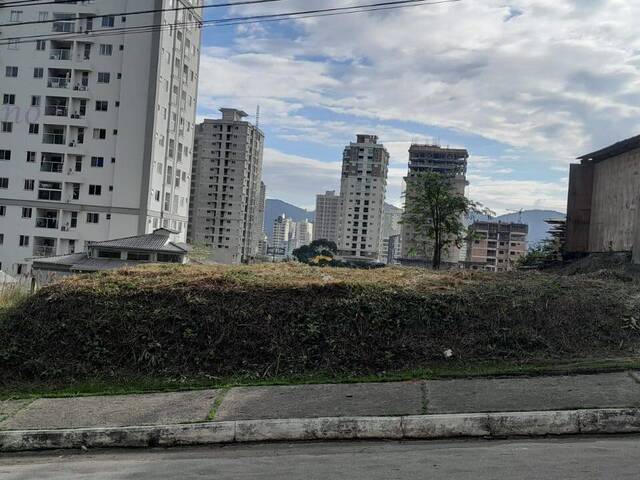#V976 - Terreno para Venda em Itapema - SC - 2
