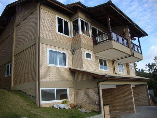Casa à venda com 3 quartos, 192m² - Foto 1